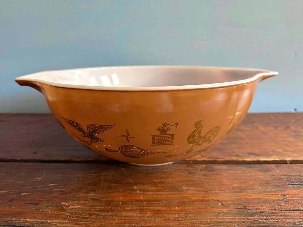 Vintage PYREX #444 4qt 'Early American' Cinderella Bowl